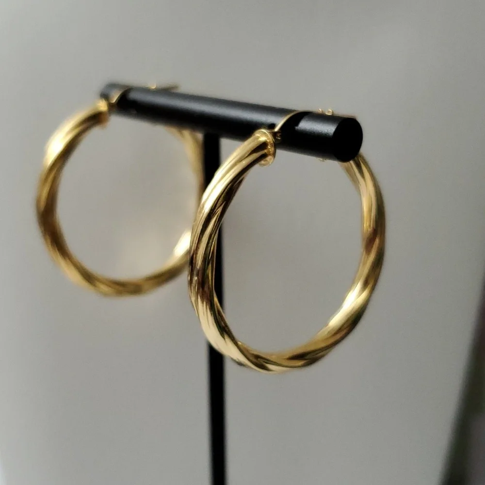 18K Gold Italian Twisted Plated (?) Hoop Earrings - Picture 4 of 7